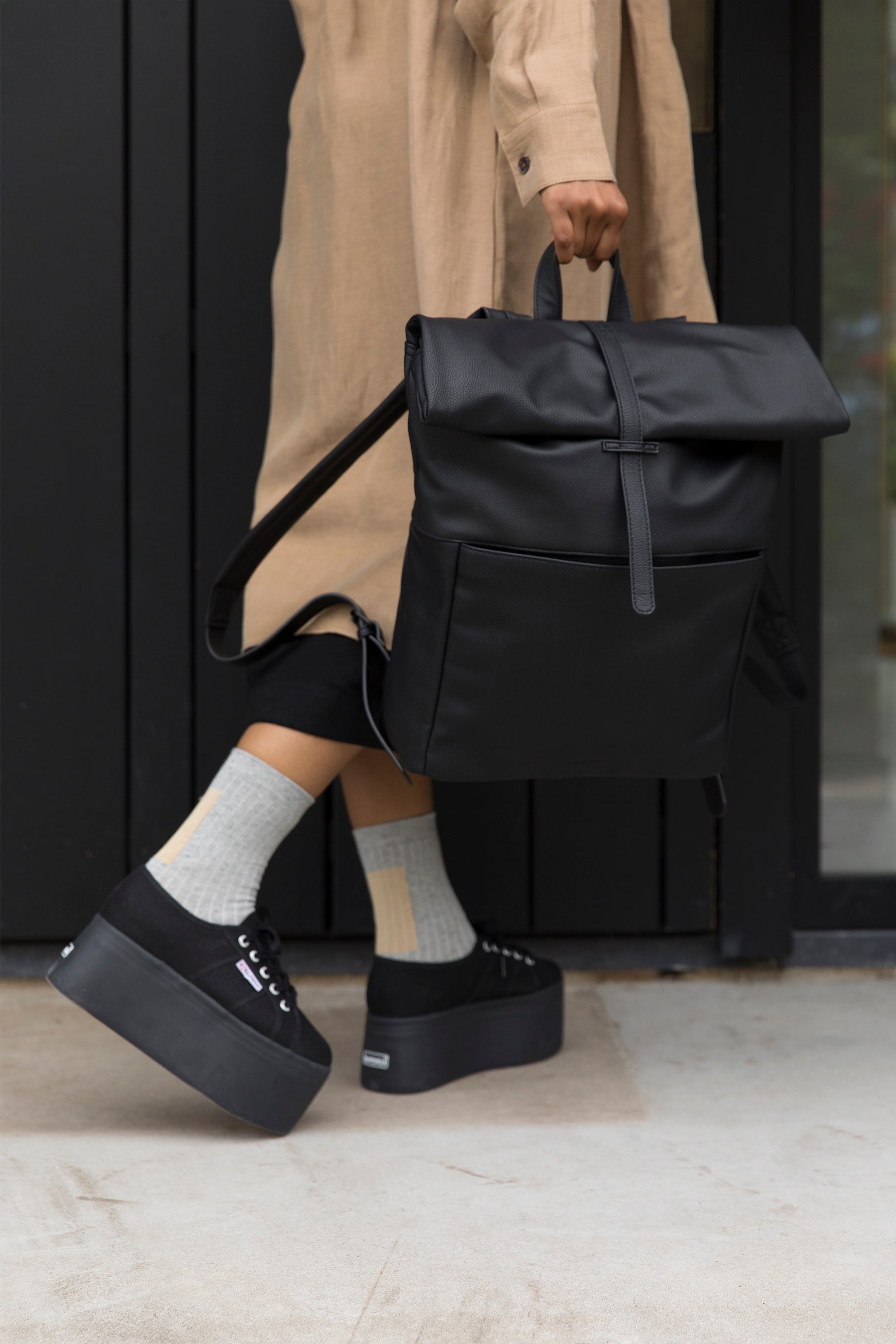 Black Wanderer Backpack